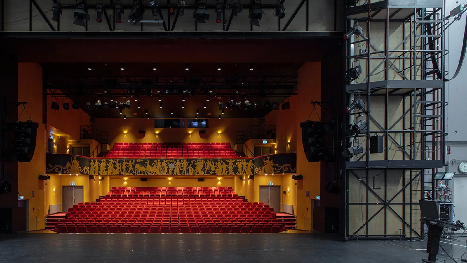 De theaterzaal van Hotel Theater Figi